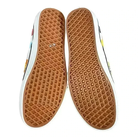 Disney 50th Anniversary Vans - Mickey & Friends - Limited Edition Sneaker - Picture 7 of 9